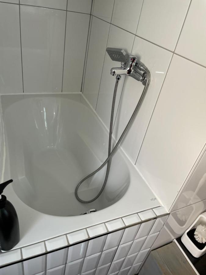 Simple Room In Luxembourg City Exterior photo