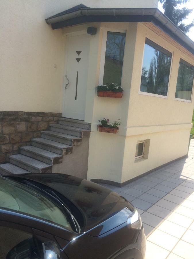 Simple Room In Luxembourg City Exterior photo